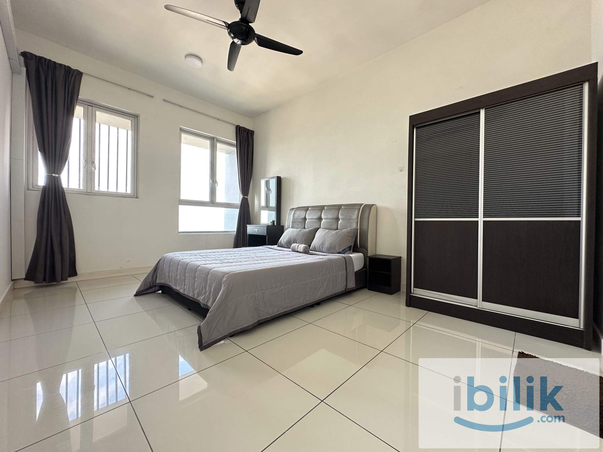 ❤️🧡💛 Larkin Condo Fully Furnished Master Room with Private Bathroom Available - Image 1