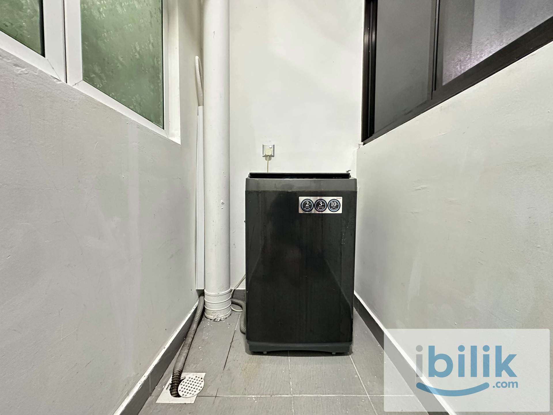 Taman Perling Condo Master Room with Private Bathroom for Rent - Image 6