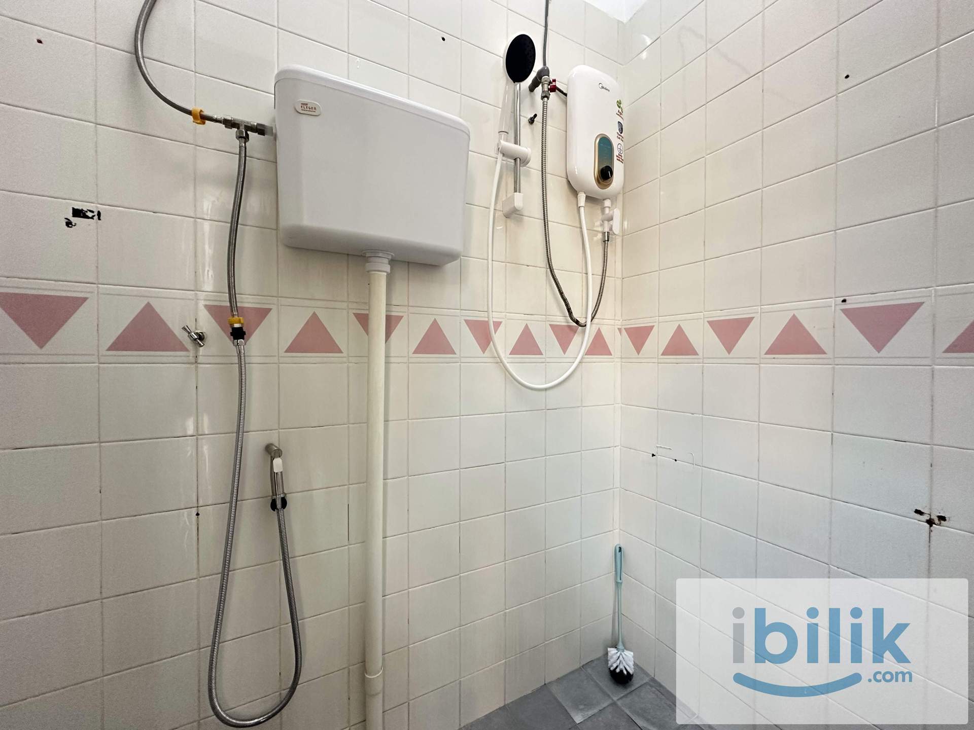 Bukit Mewah Paradigm Mall Fully Furnished Single Room for Rent - Image 3