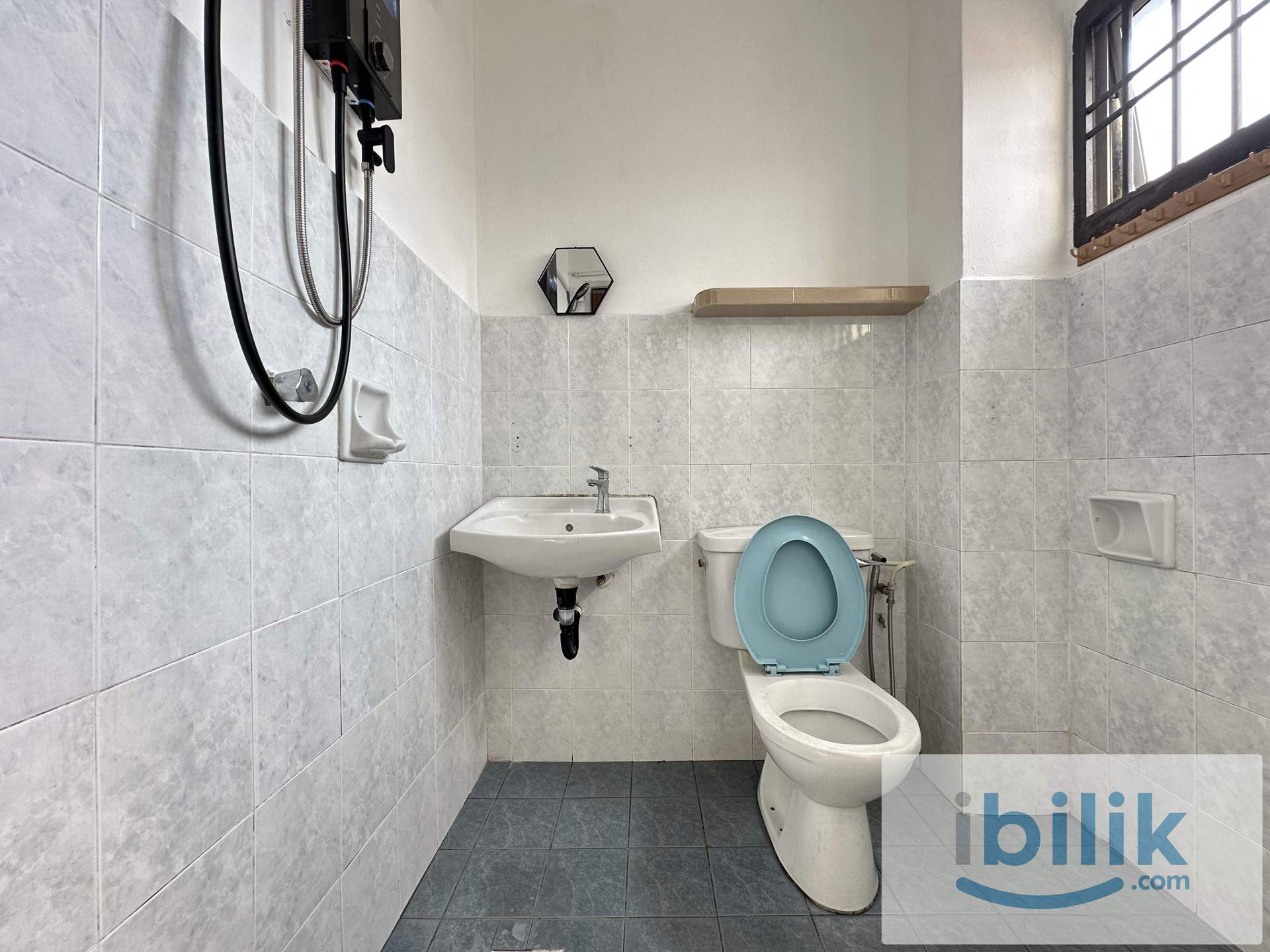 ❤️🧡💛Bukit Indah Fully Furnished Balcony Master Room with Private Bathroom - Image 4