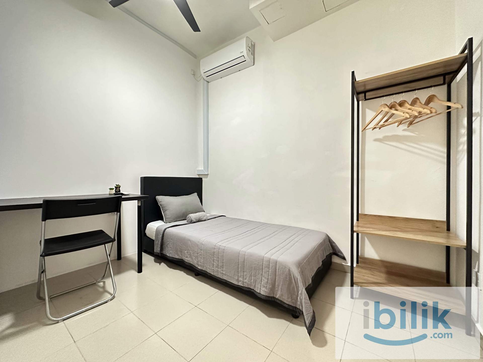 ❣️Bukit Indah Big & Cozy Single Aircon Room for Rent❣️ - Image 1