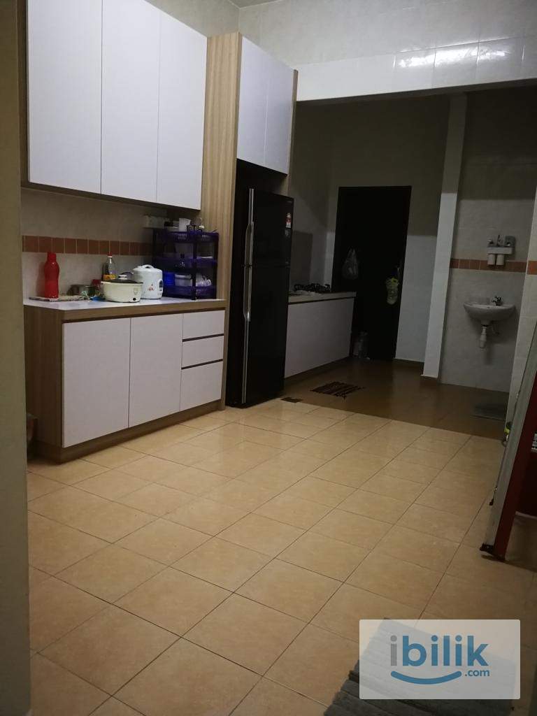 Middle Room DS at Taman Mount Austin, Tebrau - Image 6