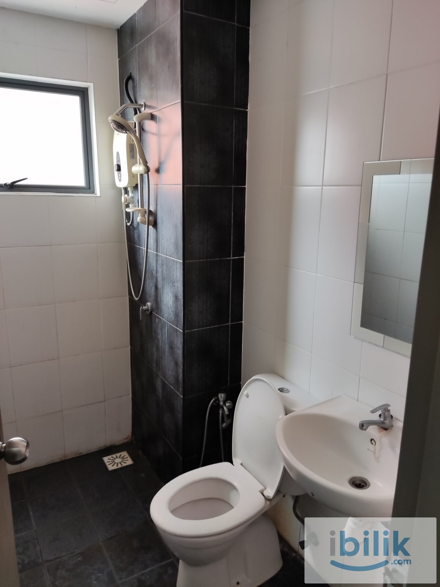 Single Room at Ameera Residence, Mutiara Heights - Image 5