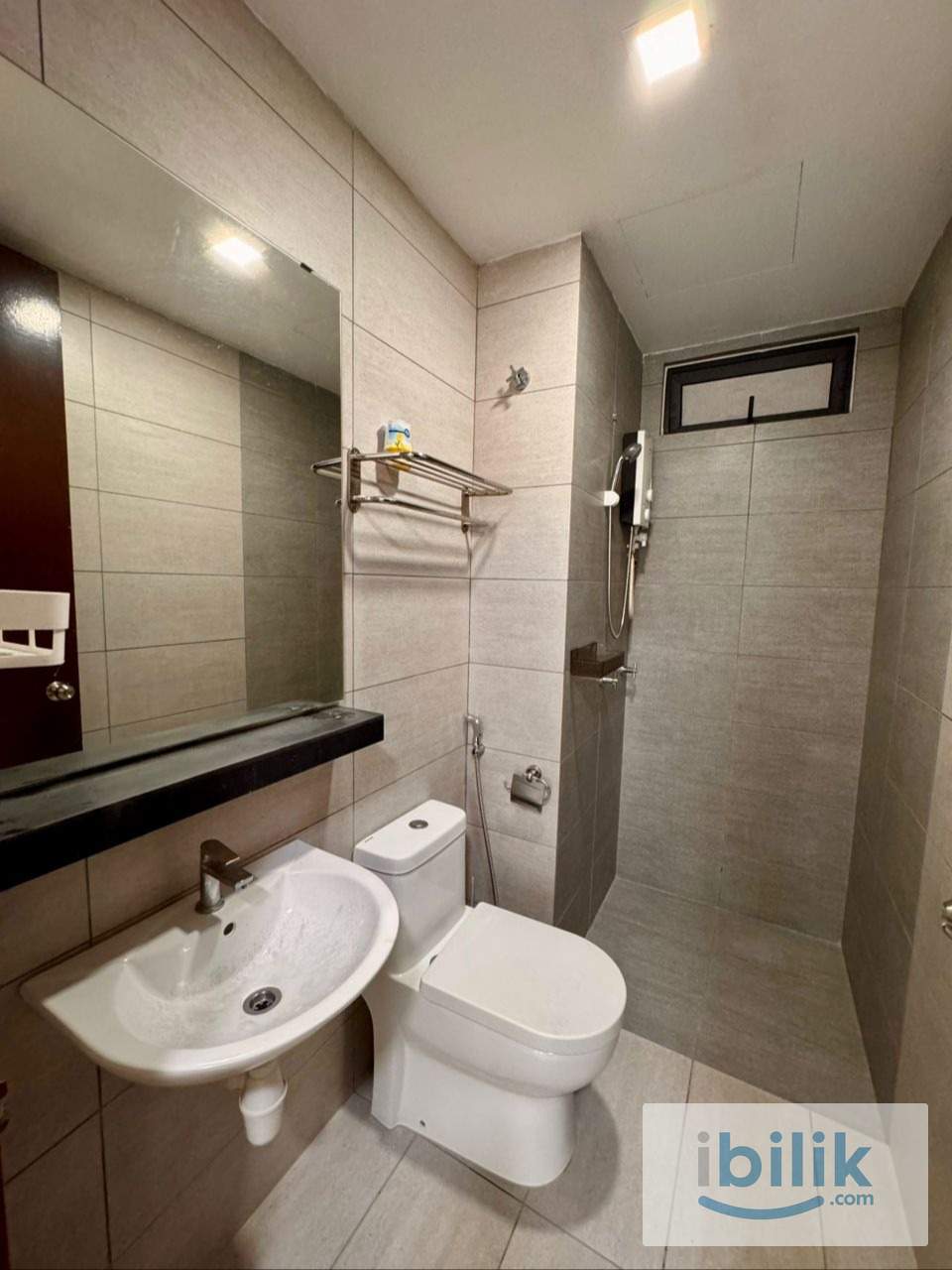 Master room (Big wardrobe) - Image 4