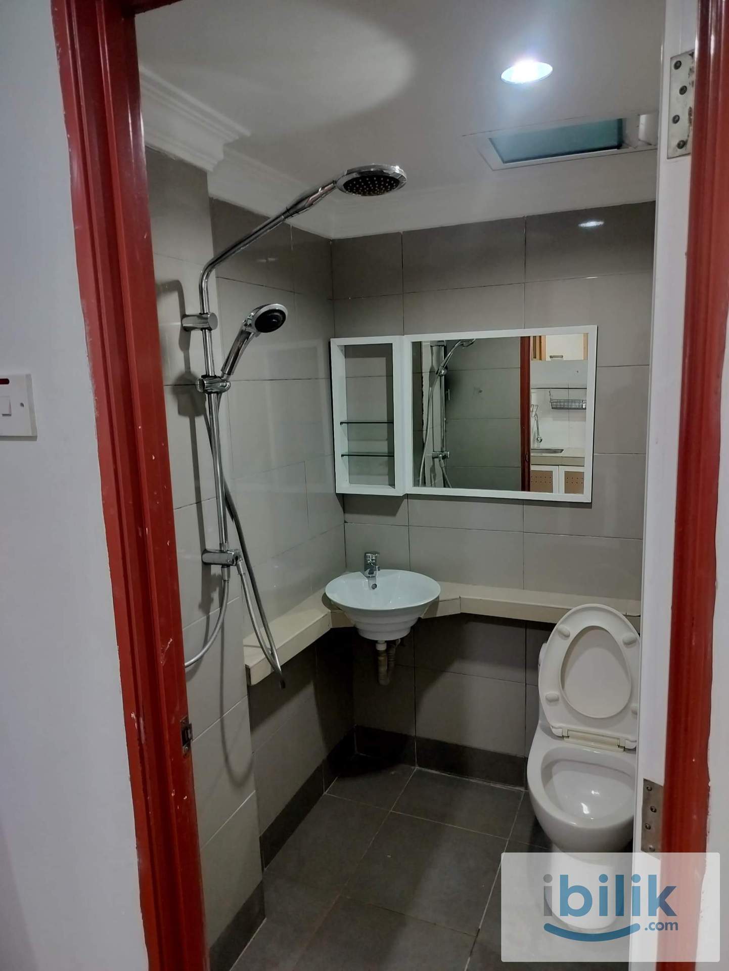 Deluxe Master Room For RENT - Image 3