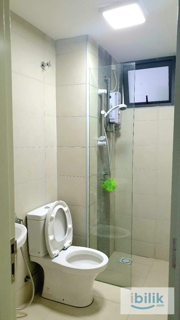 Female furnished room behind giant equine puchong  giant10min MRT2 - Image 3