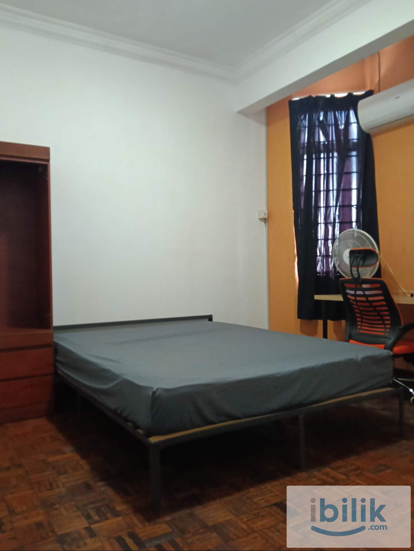 Medium room bukit OUG condominium awam besar LRT station - Image 1