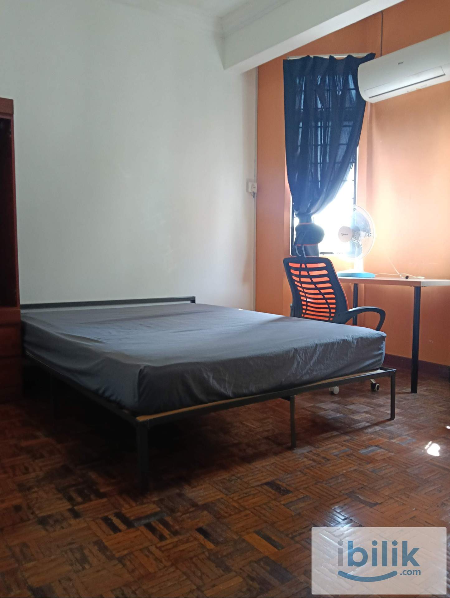 Medium room bukit OUG condominium awam besar LRT station - Image 5