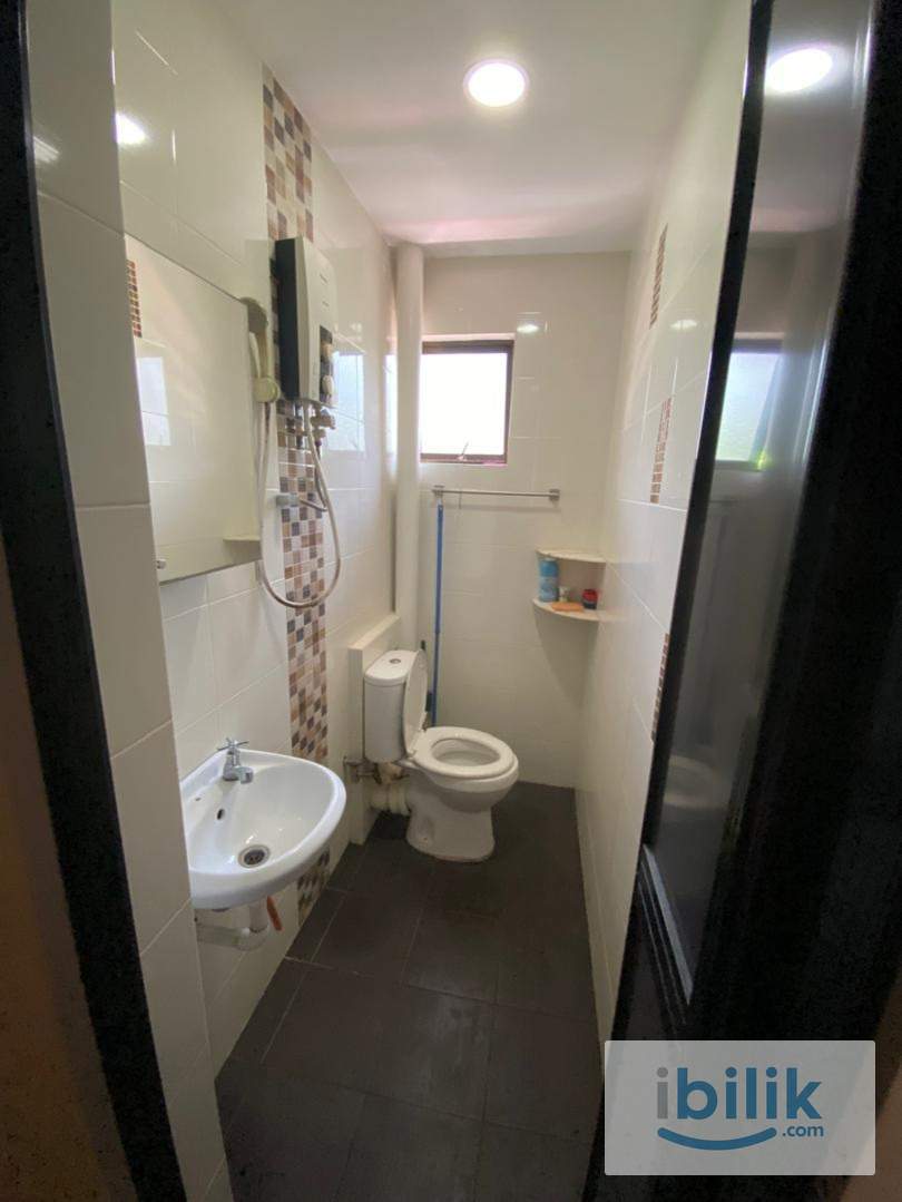 Middle Room for Rent - Image 7