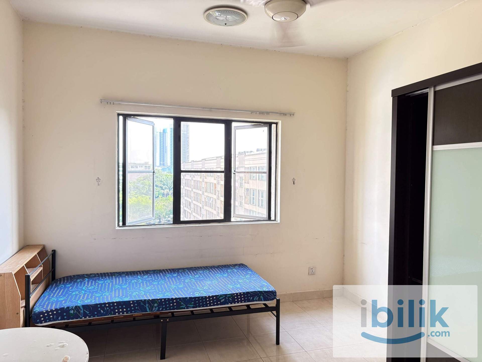 Master Room near One Utama - Image 5
