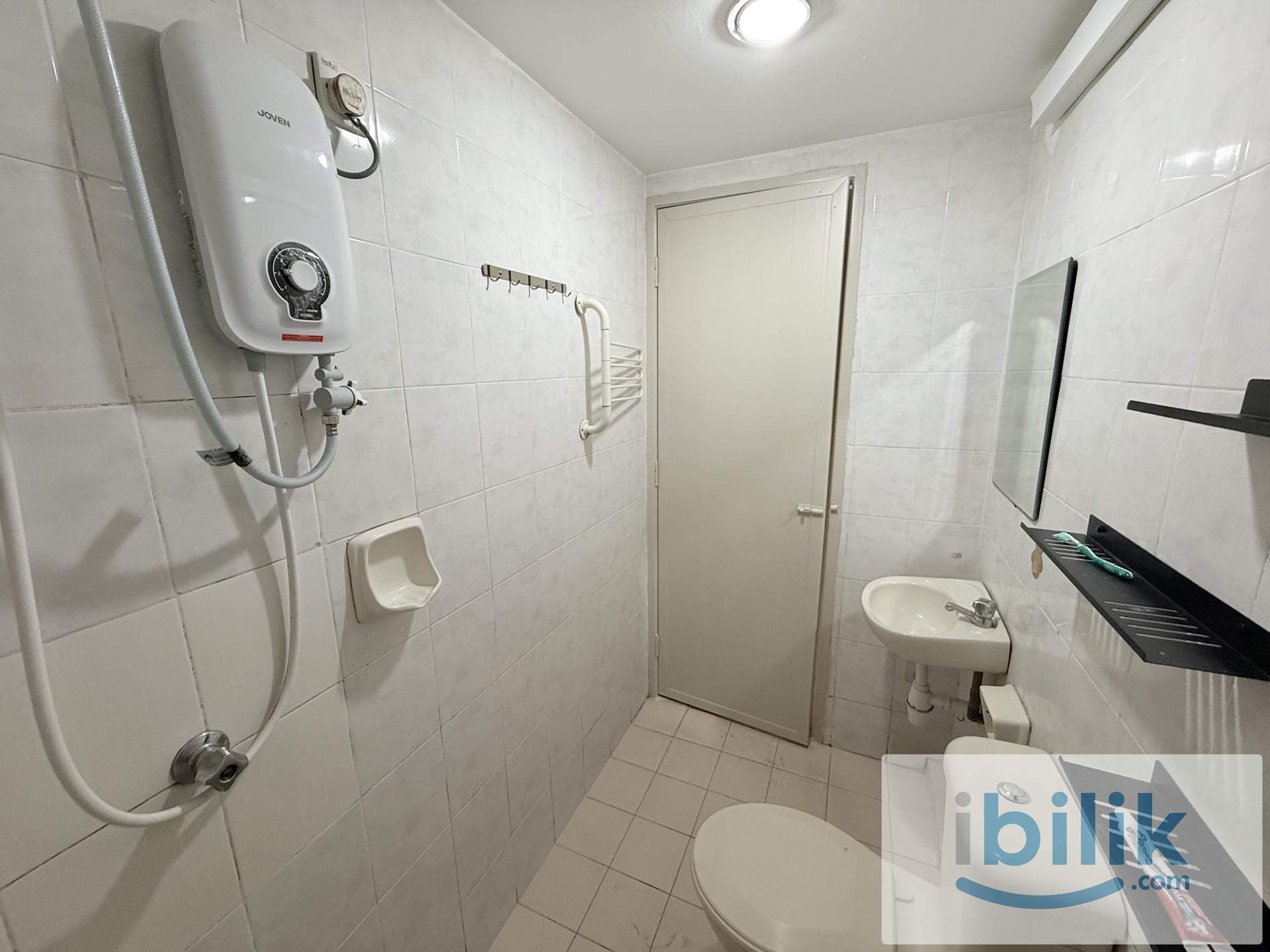 Single Room for rent at Bintang Mas Condominium walking distance nearby LRT Cheras, Kuala Lumpur - Image 9