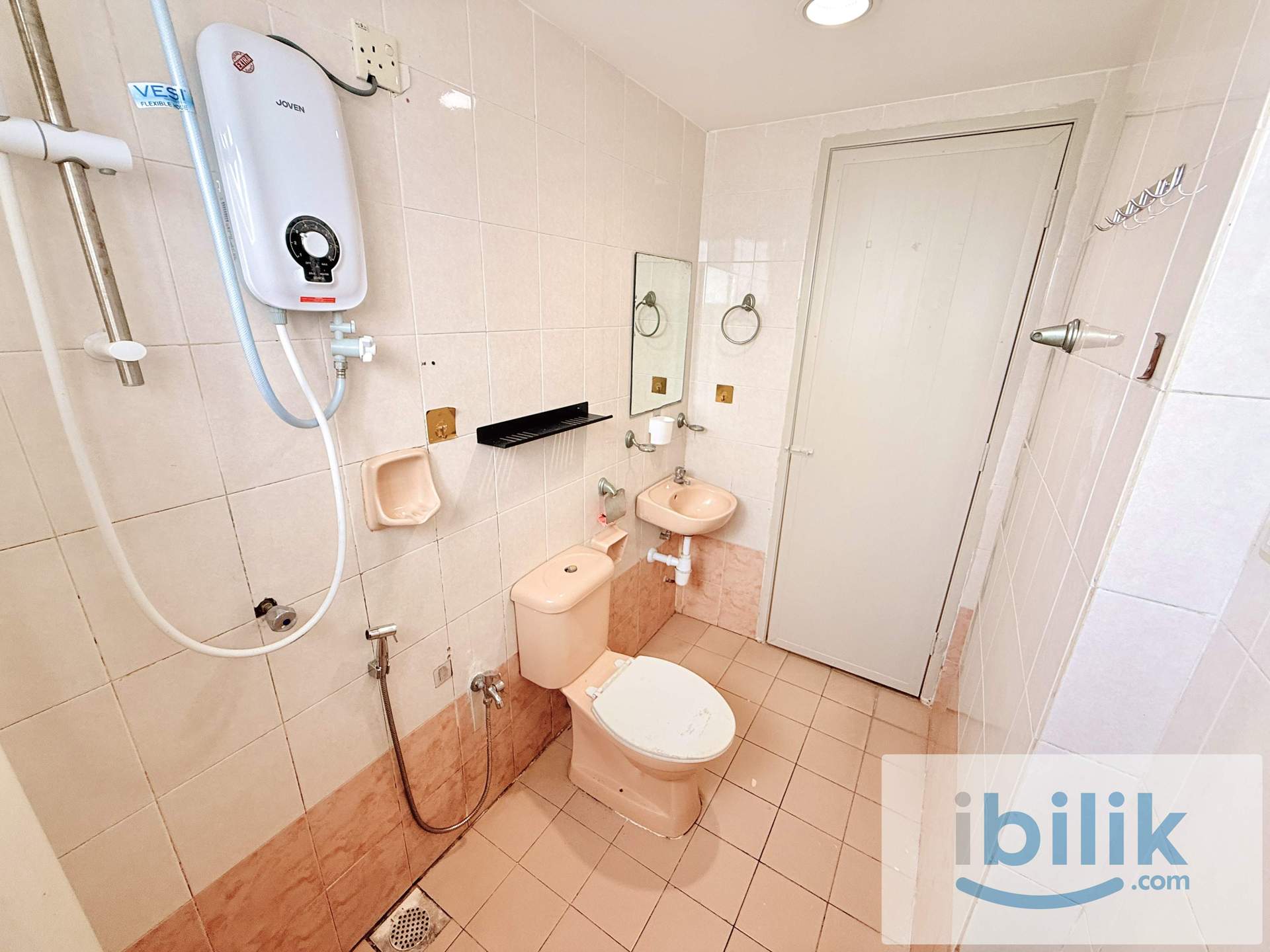 Master Room for rent at Bintang Mas Condominium walking distance nearby LRT Cheras, Kuala Lumpur - Image 10