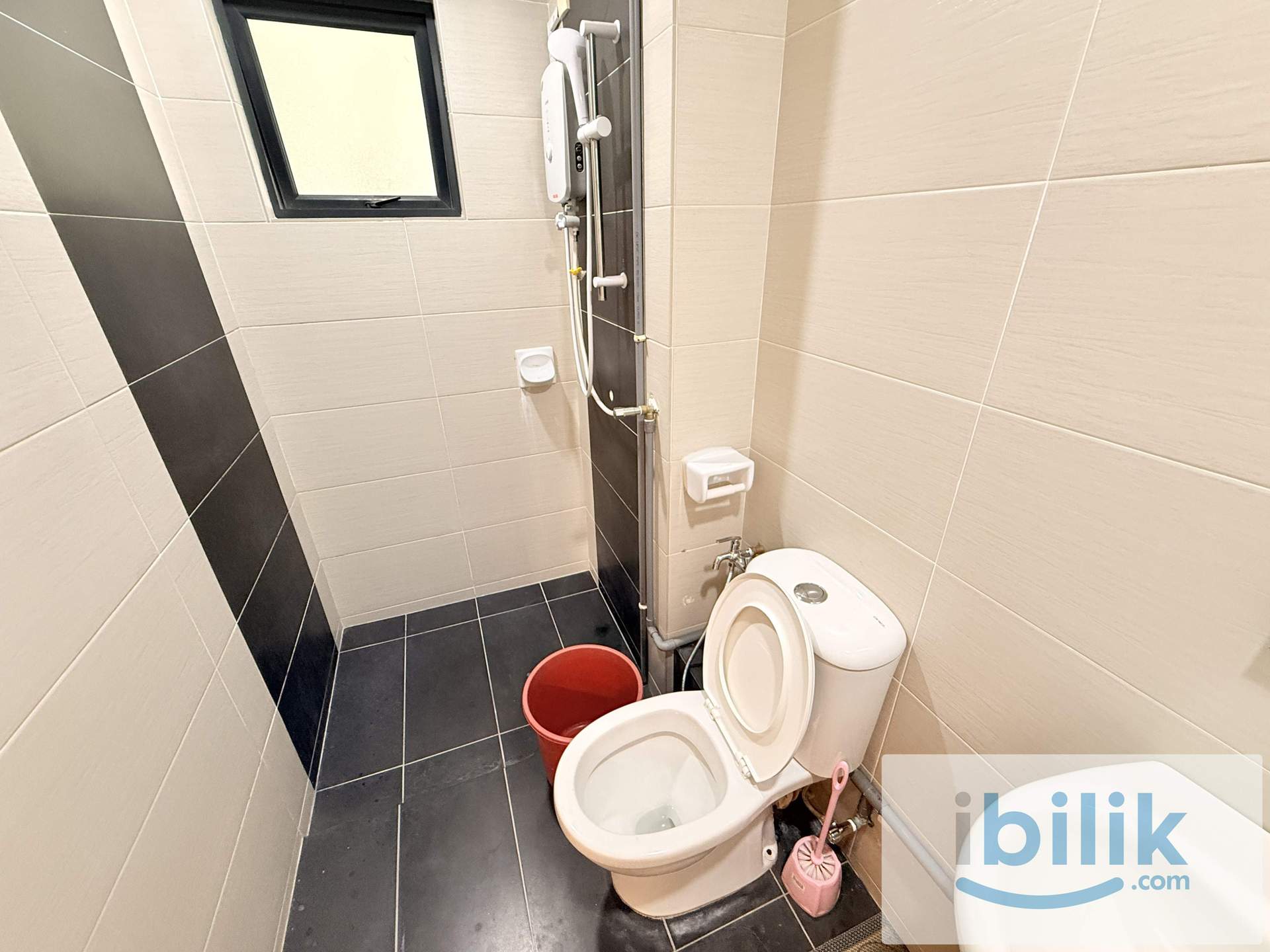 Landed Fully Furnished Medium Room for Rent Nearby to  SS17/3C, Subang Jaya, Selangor - Image 10