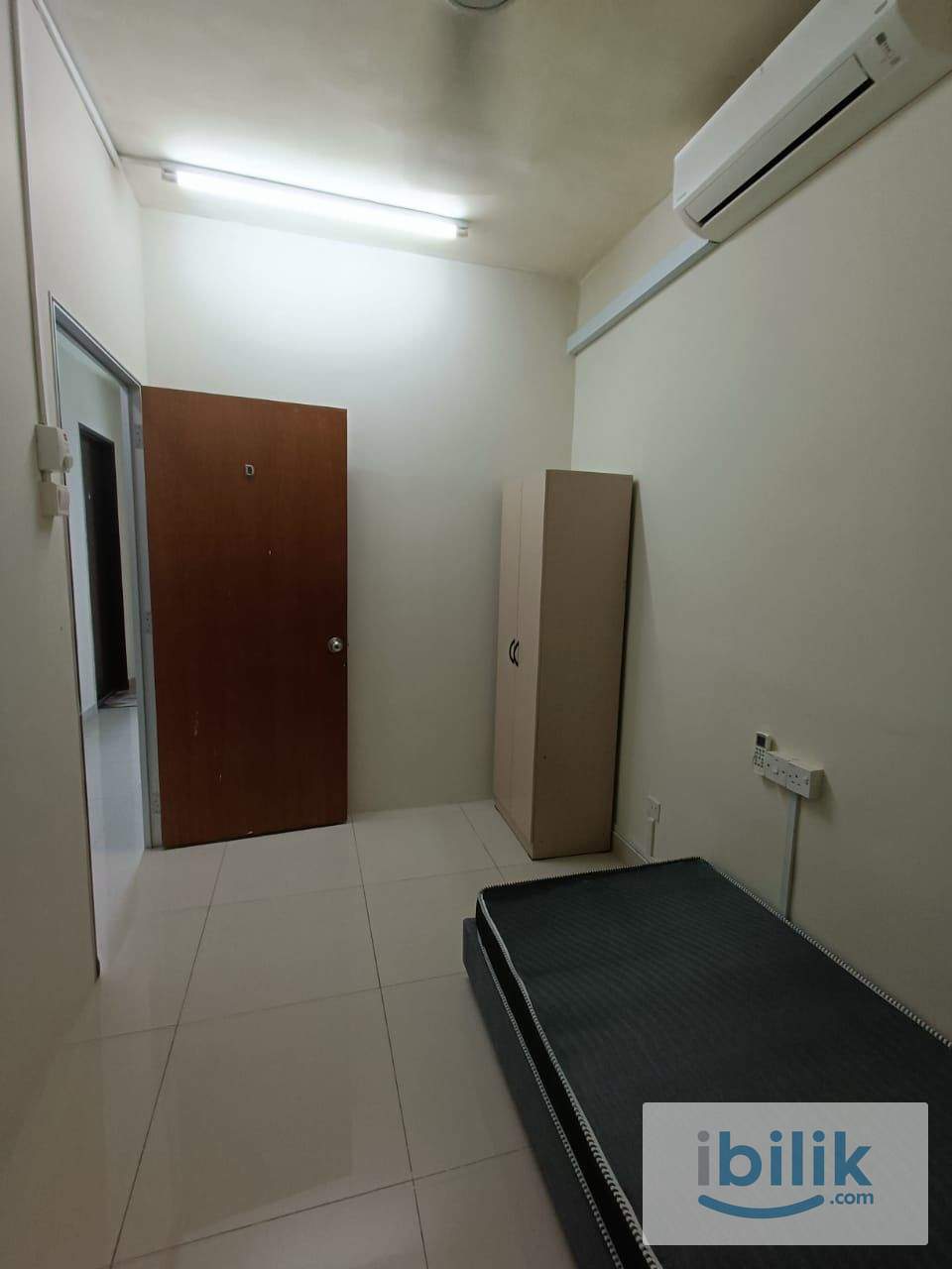 Single Room With Windows @ Symphony Tower Balakong - Image 2