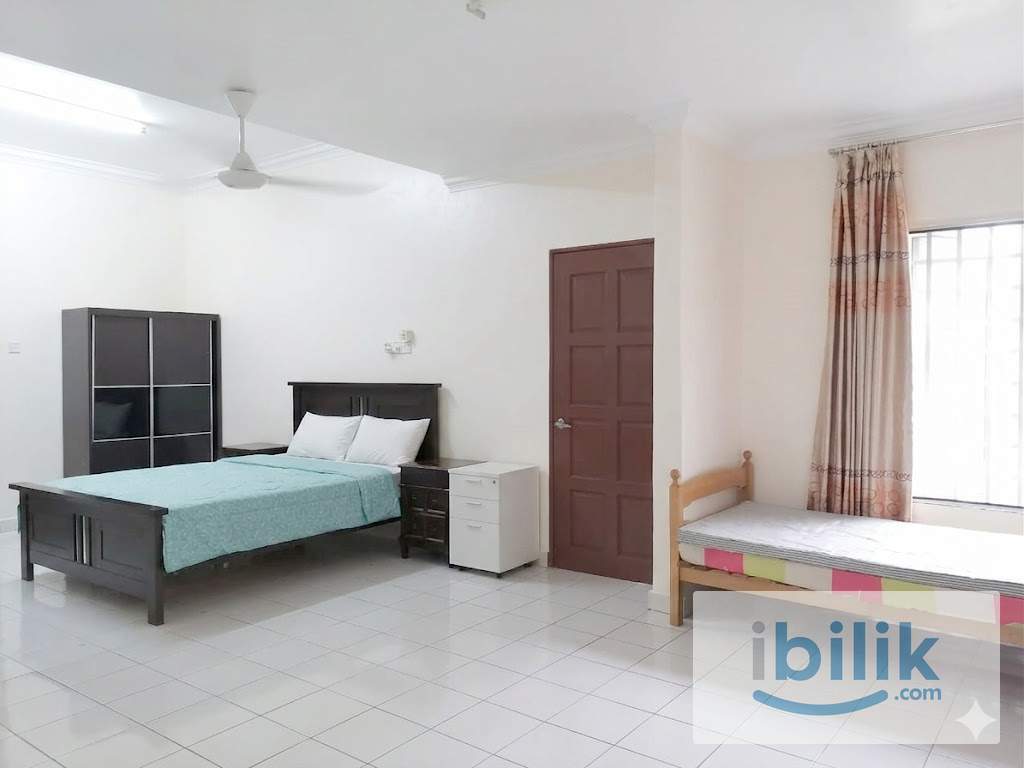 Bedroom (Extended big size, Fully furnished, Personal used bathroom) @ Bukit Rahman Putra, Sungai Buloh for Rent - Image 2