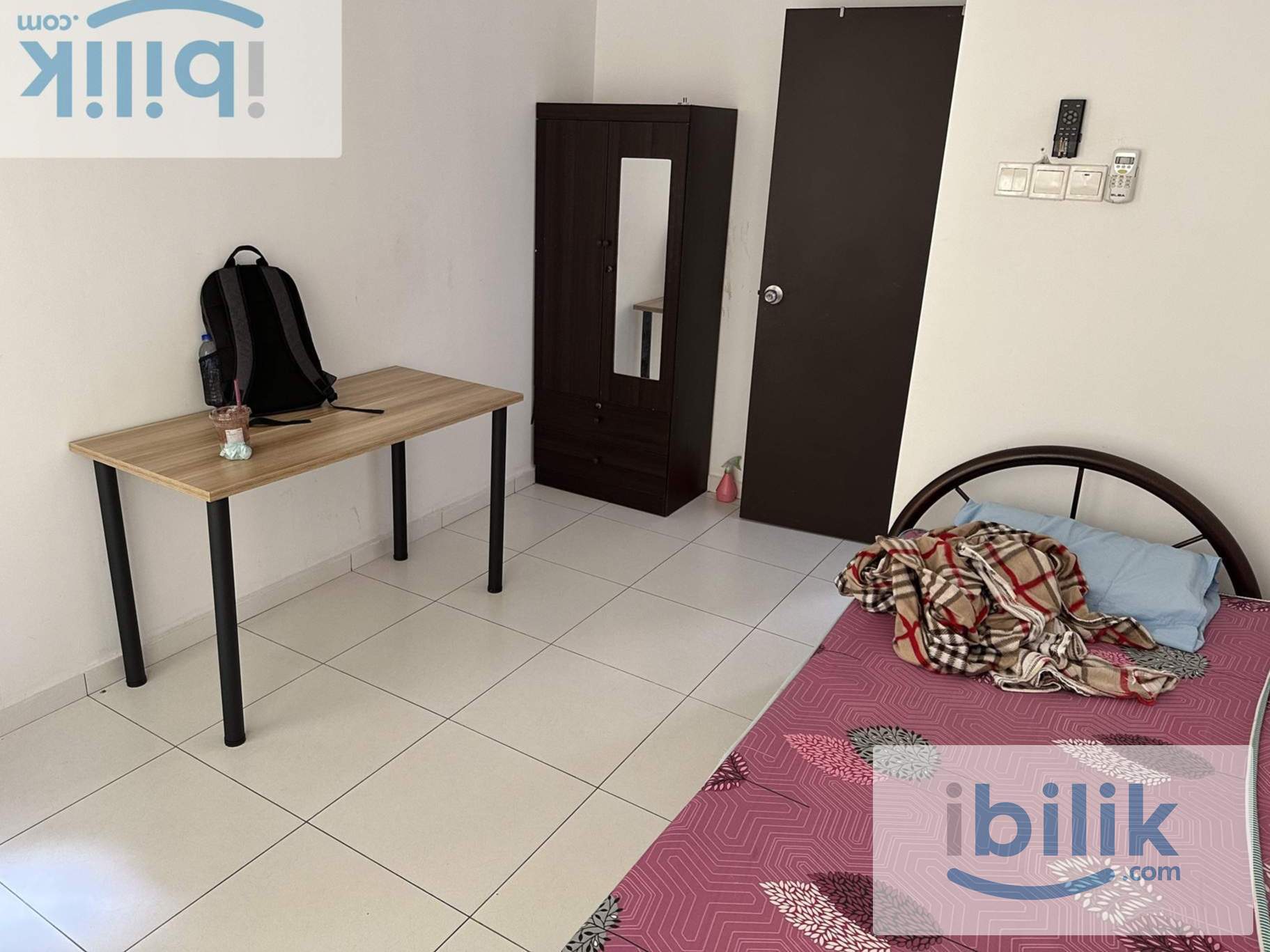 Middle Room for Rent - Image 1