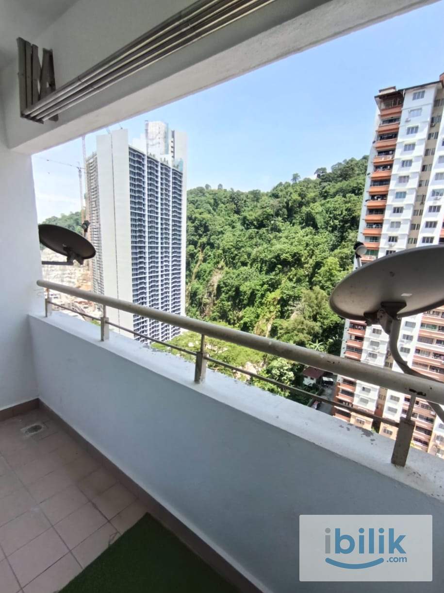 Non Sharing Room Female Muslim at Flora Damansara PJ near KPJ2 Empire City 1Utama TTDI - Image 6