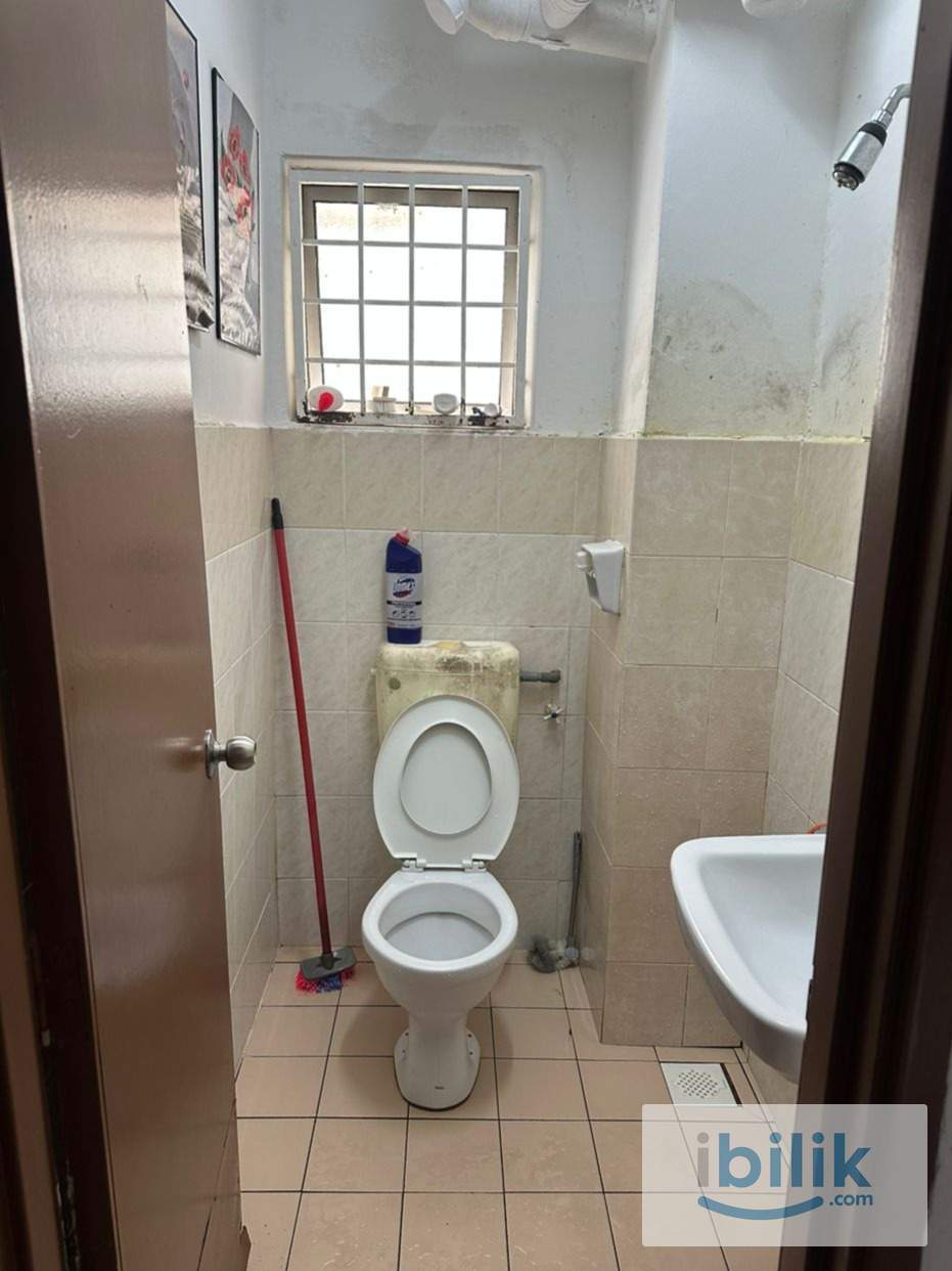Small Room Male Fully Furnished at Flora Damansara, Damansara Perdana 1 Utama Empire City IKEA KPJ2 Mont Kiara - Image 7