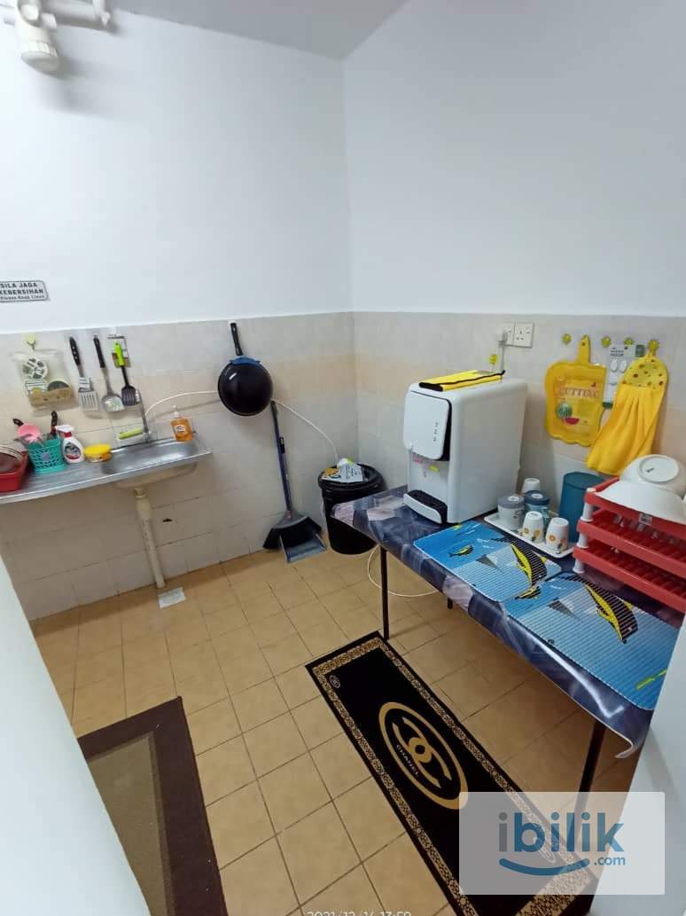 Small Room Male at Desaminium Rimba, Seri Kembangan near UPM Puncak Jalil Serdang AEON GIANT Putrajaya - Image 4