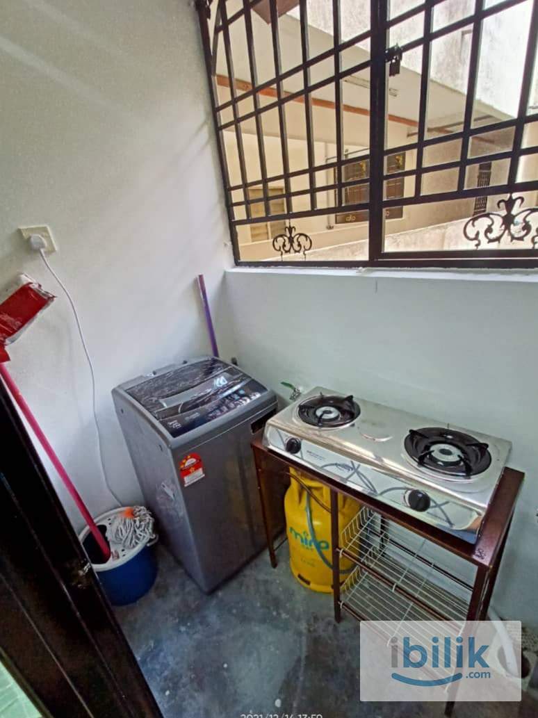 Small Room Male at Desaminium Rimba, Seri Kembangan near UPM Puncak Jalil Serdang AEON GIANT Putrajaya - Image 6