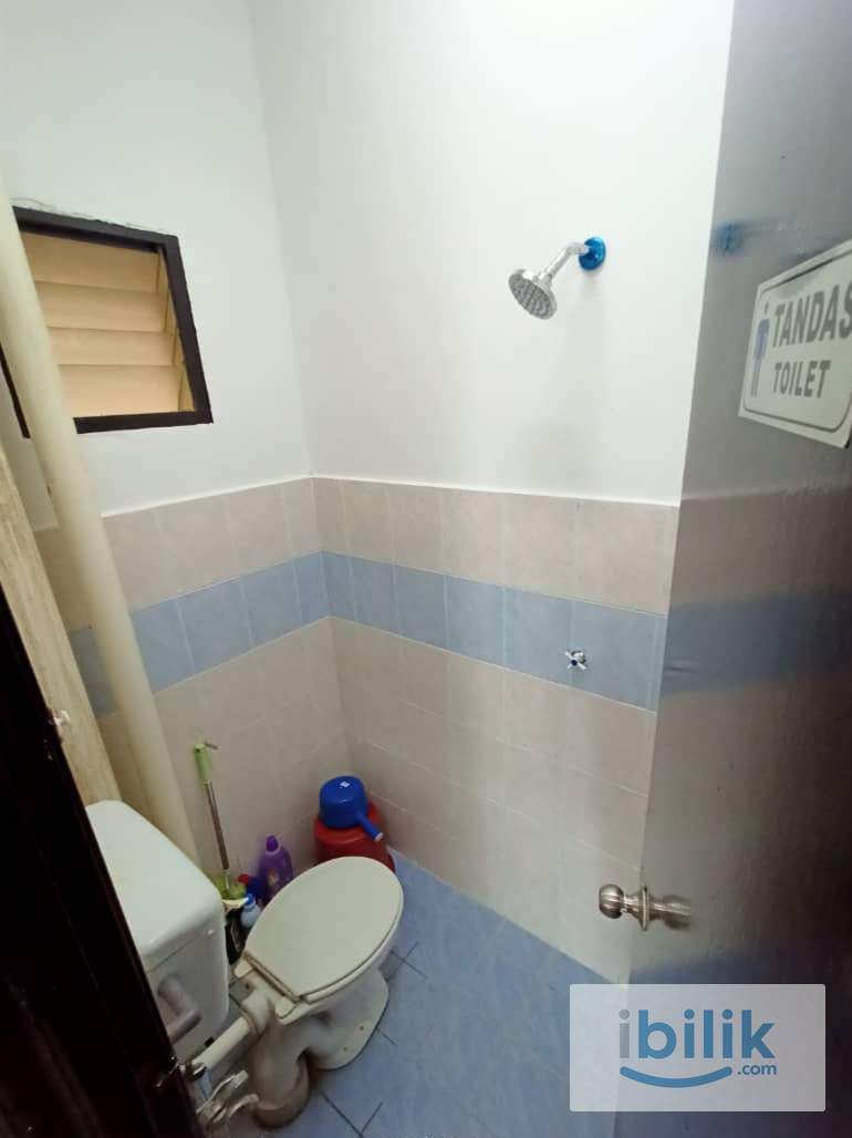 Small Room Male at Desaminium Rimba, Seri Kembangan near UPM Puncak Jalil Serdang AEON GIANT Putrajaya - Image 8
