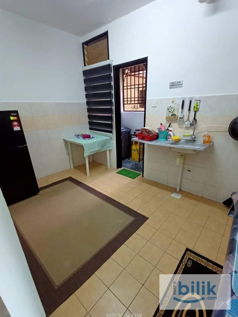 Single Room Male Muslim at Desaminium Rimba, Bandar Putra Permai near Taman Equine Hospital Serdang UPM  MAEPS IOI City  - Image 5