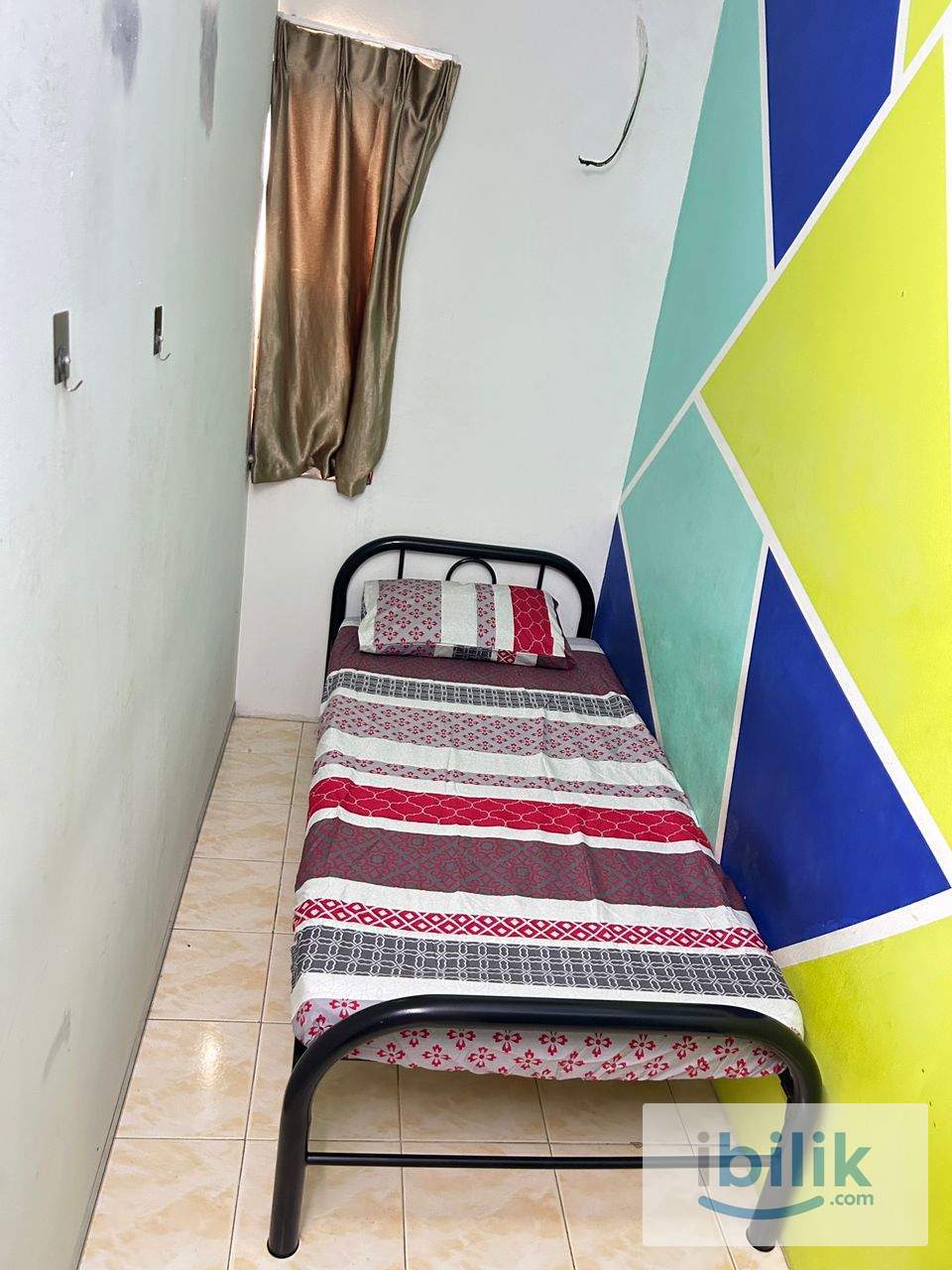Small Room Male at Desaminium Rimba, Bandar Putra Permai Seri Kembangan Giant Aeon UPM Serdang Putrajaya - Image 1