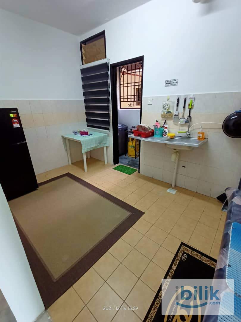 Single Room Male at Desaminium Rimba Taman Equine Seri Kembangan Puncak Jalil UPM AEON GIANT MAEPS Serdang - Image 5