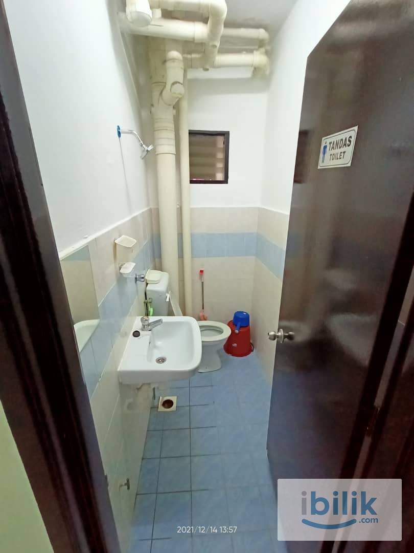 Single Room Male at Desaminium Rimba Taman Equine Seri Kembangan Puncak Jalil UPM AEON GIANT MAEPS Serdang - Image 7