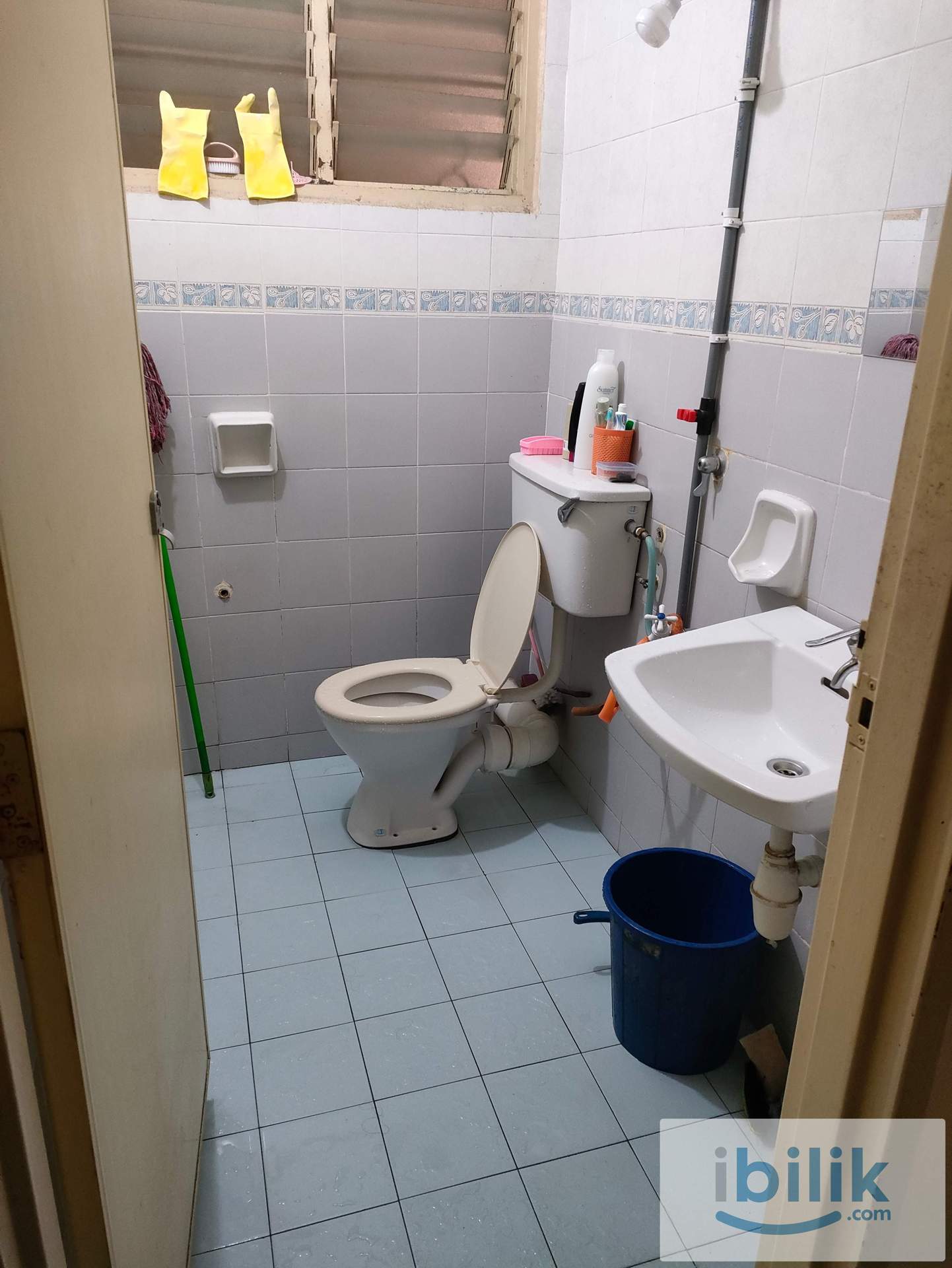 Small Room - Image 4