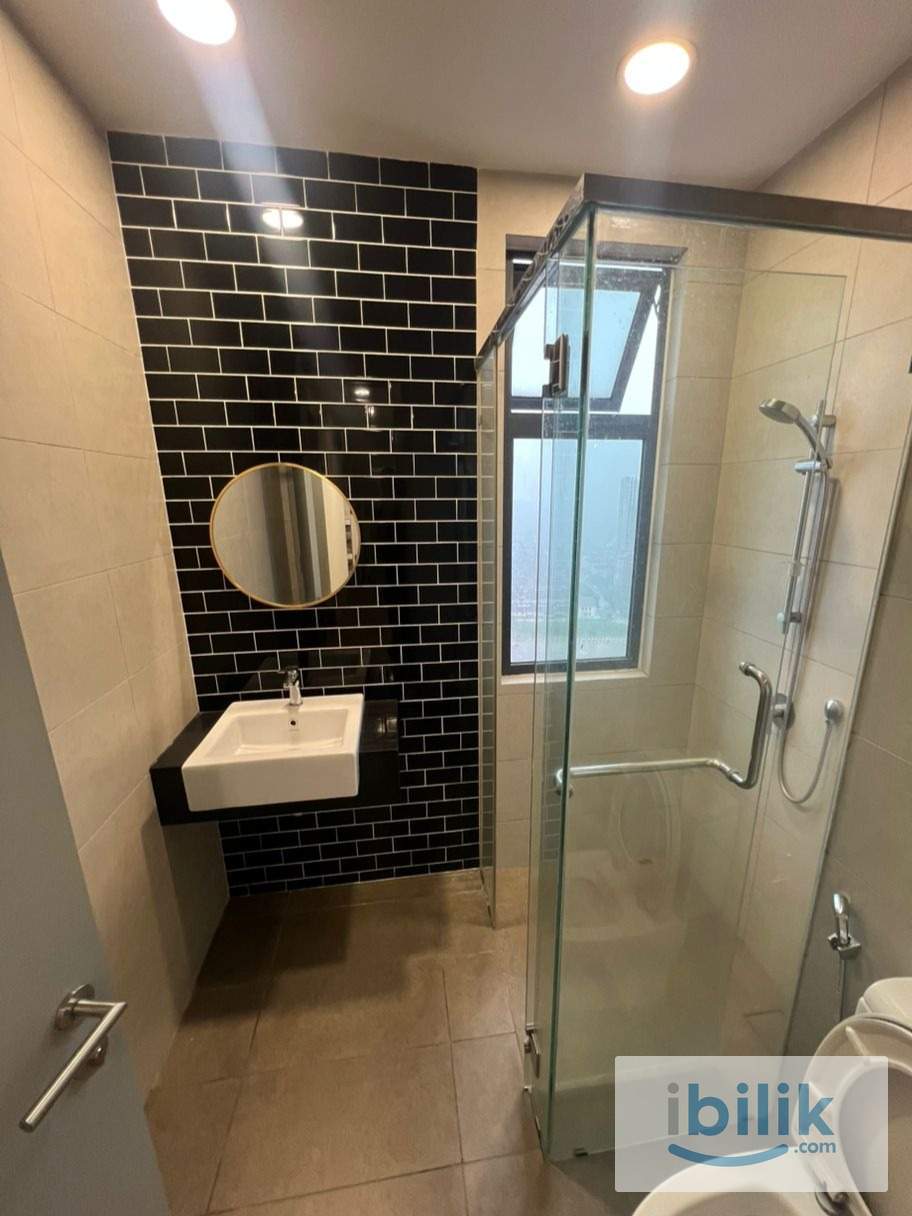 Cozy Medium Room Bandar Sunway - Image 3