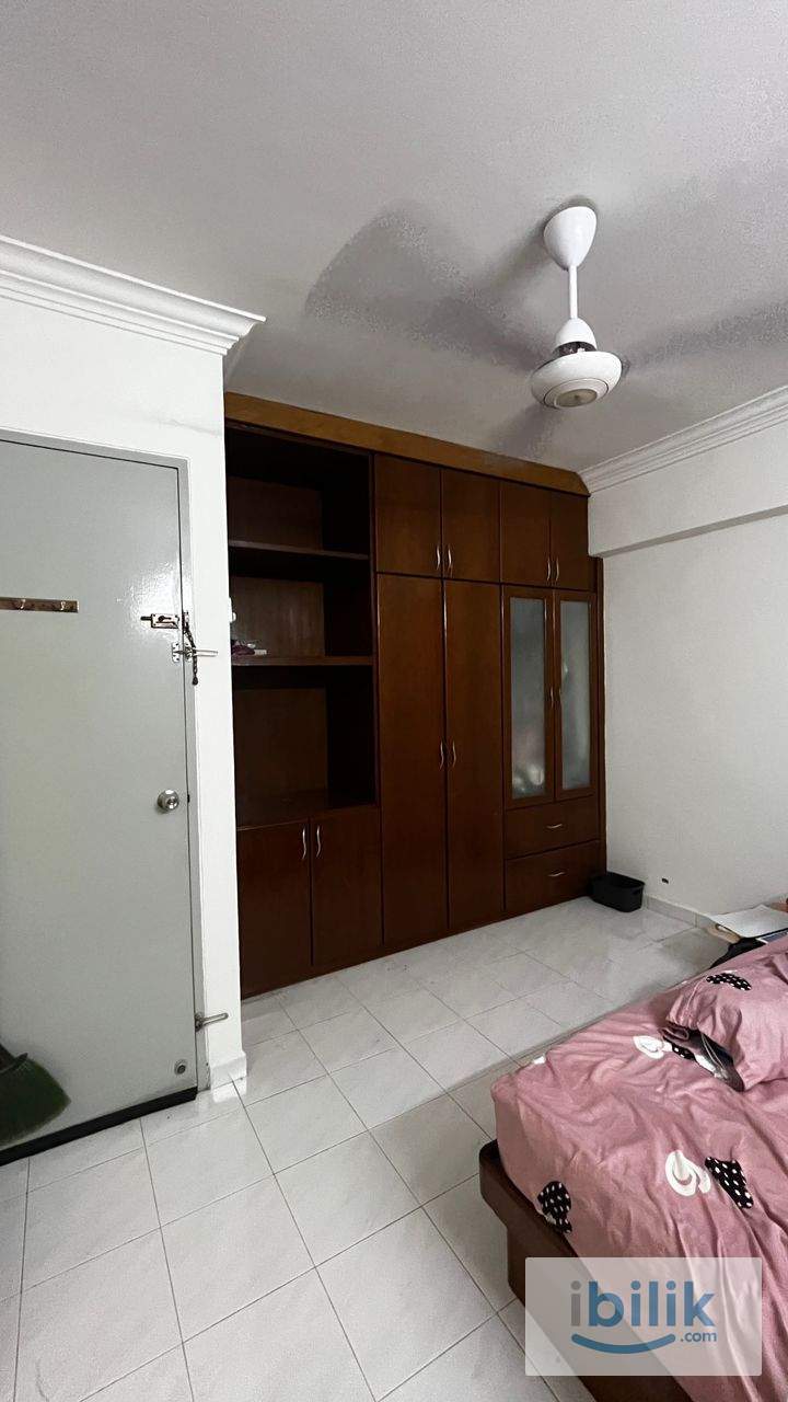 Master room in Taman Pekaka, Sg Dua Penang Island available for rent - Image 2