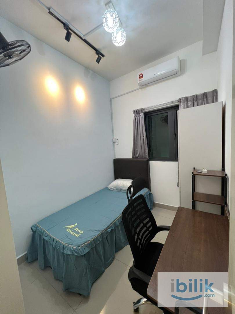 Free WIFI Single Room at Parkhill Residence - Image 1