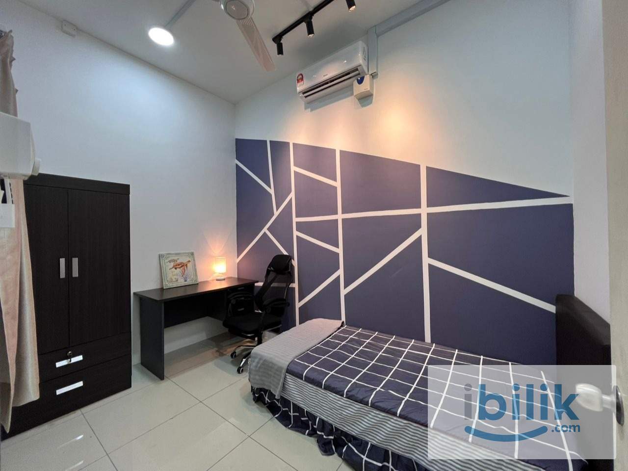 Free WIFI Single Room, Female Unit at Le Pavilion - Image 2
