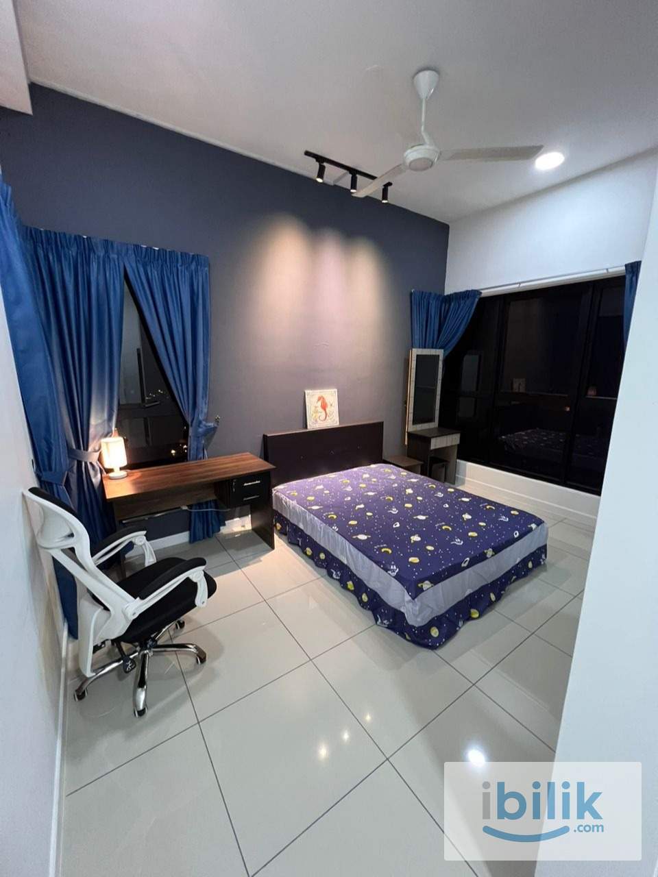 Free WIFI Single Room at Le Pavilion - Image 2