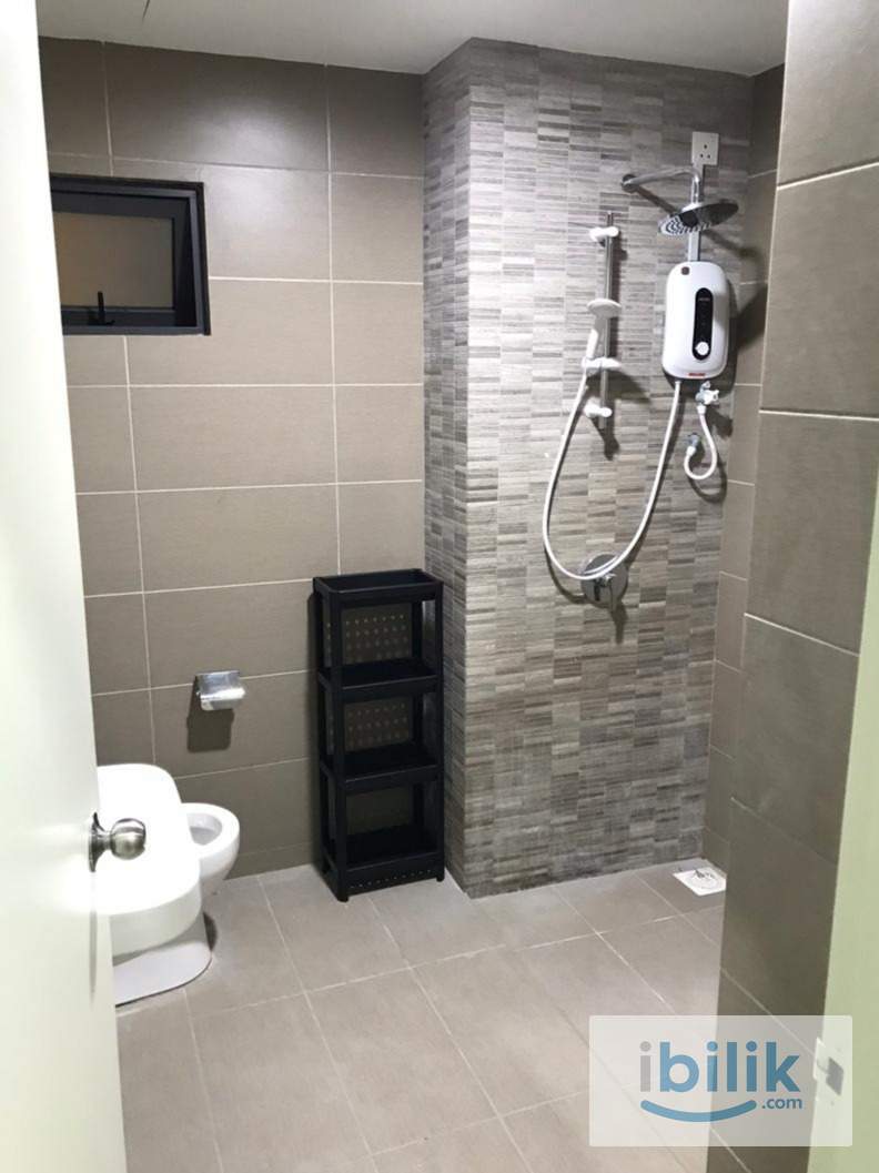 Free WIFI Single Room at Parkhill Residence - Image 2