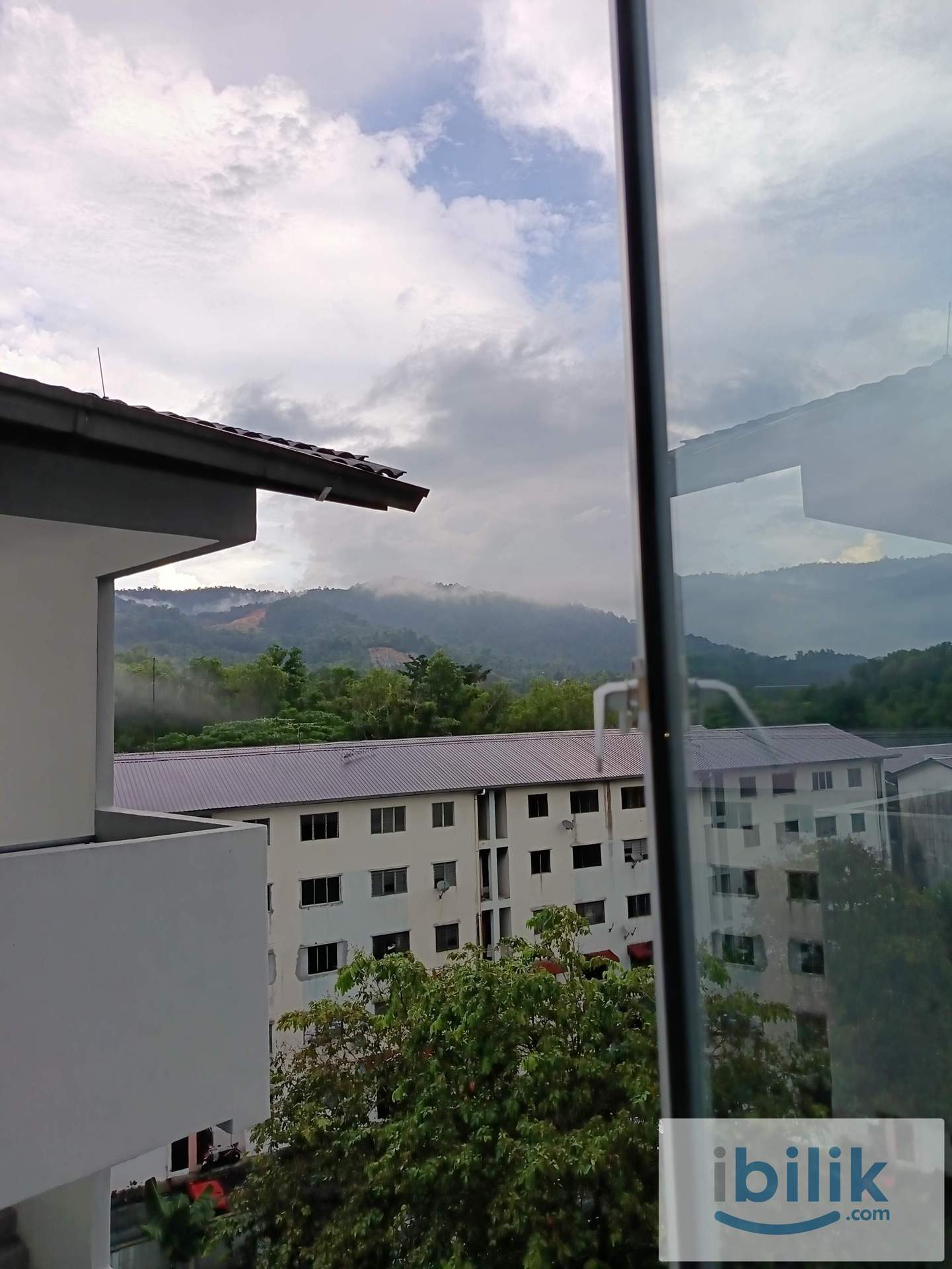 Rawang town next to KPJ Loftbed single room(2 lifts+1 Parking+Kitchen+2BR) - Image 3