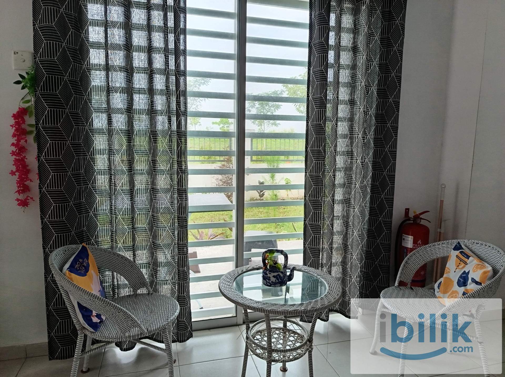 Taman Scientex Kundang Jaya Queen Room(Kitchen+WiFi+Laundry+Parking)  - Image 4