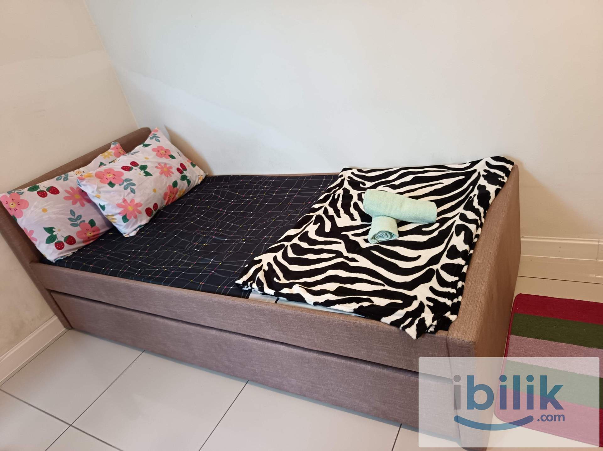 RAWANG KPJ Apartment Master Bedroom Private BR(Free parking+1 month deposit+Kitchen+Laundry +2lifts) - Image 1