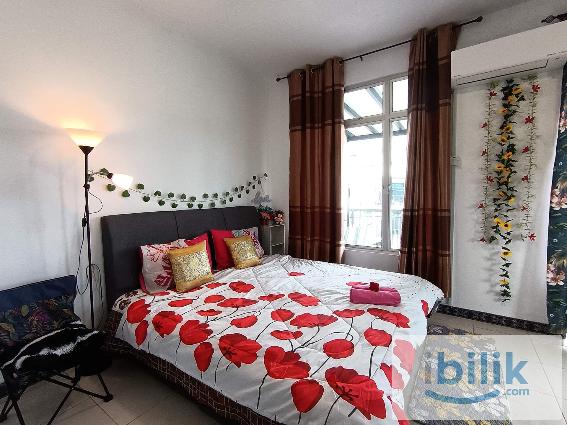 Budget Rawang Master bedroom+Private attached bathroom+Balcony  - Image 10