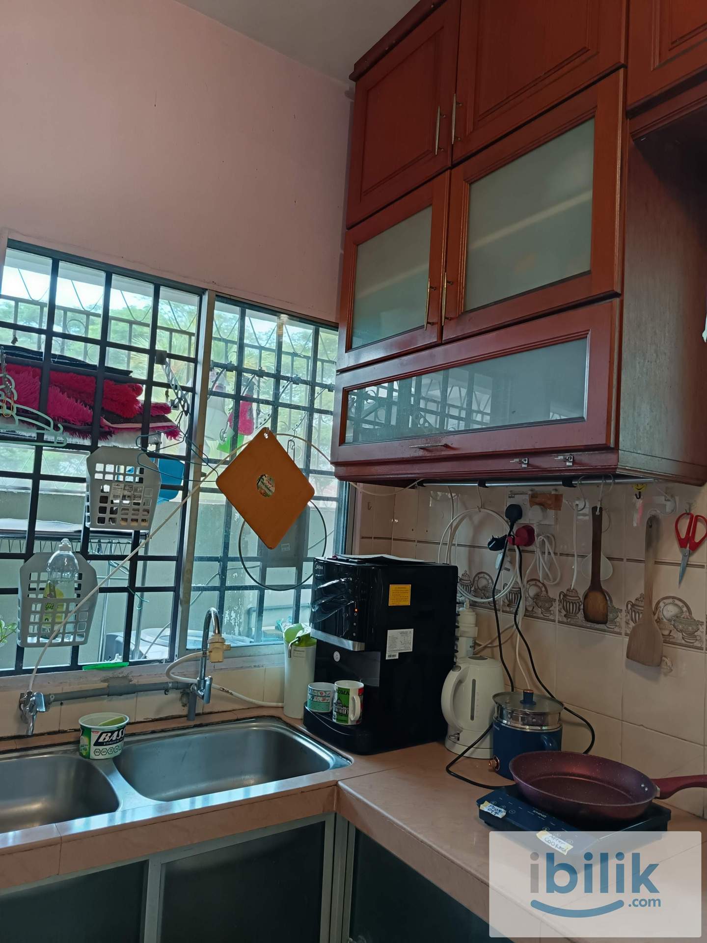 Bandar Bukit Tinggi Klang Single AC Room(Kitchen+Parking+Wi-Fi+Laundry+GF)  - Image 6