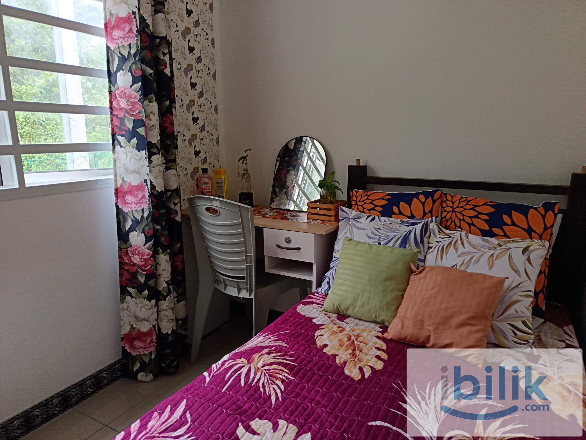 Meru Town Male Room (Kitchen+Laundry+Wi-Fi+Parking)  - Image 9