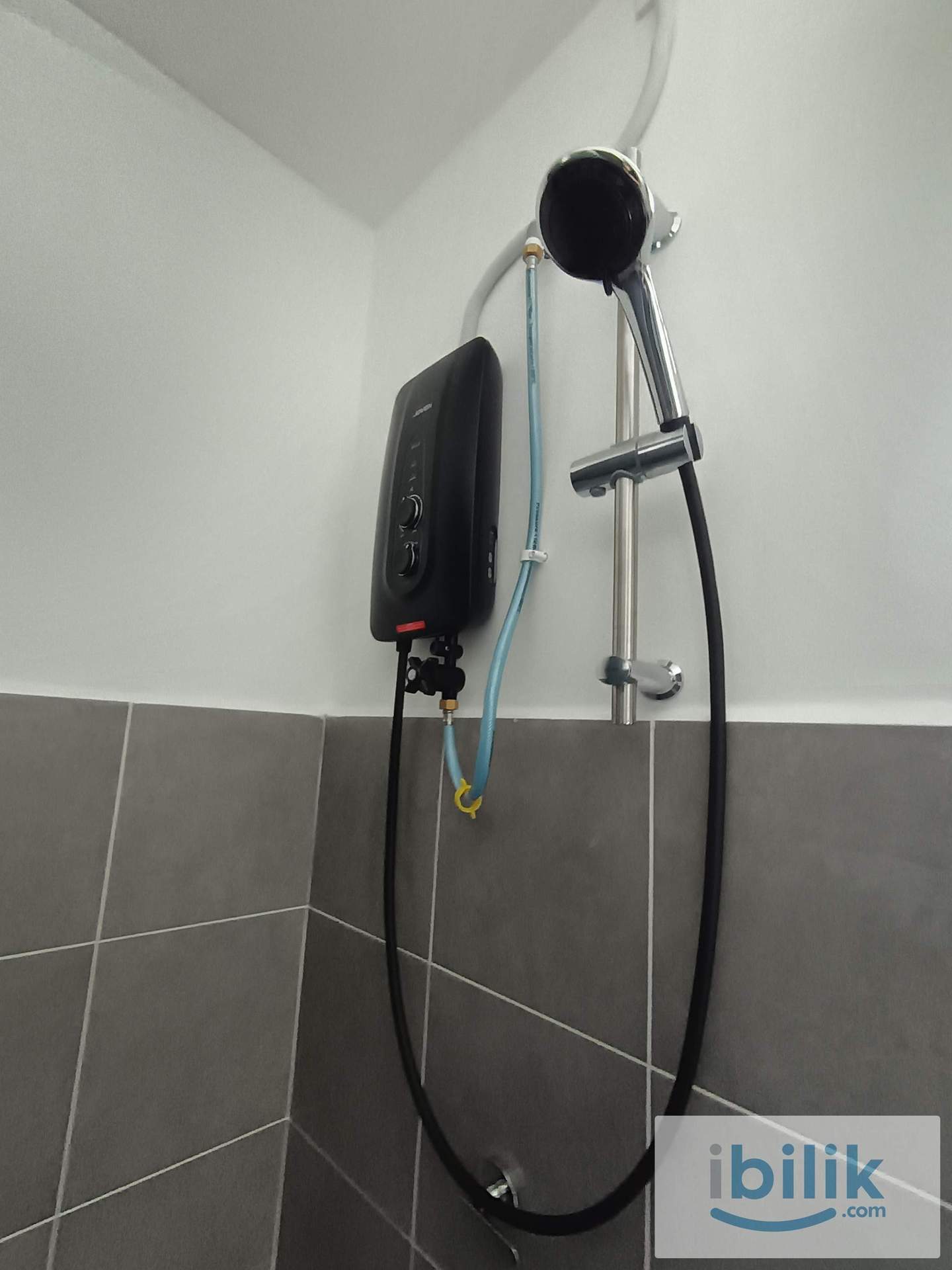 Next to Perodua Private room GF for Male(Kitchen+300 mbps WiFi+Parking+Laundry)  - Image 4