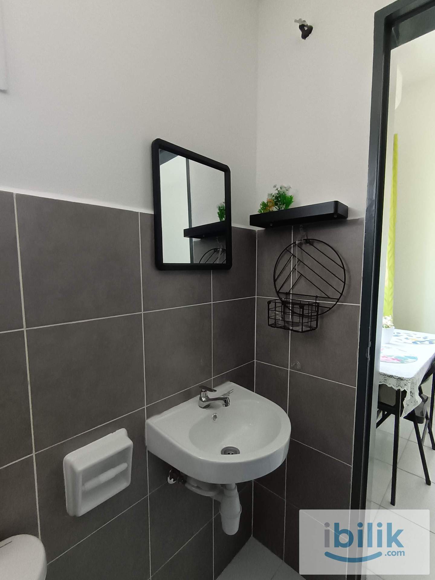 Next to Perodua Private room GF for Male(Kitchen+300 mbps WiFi+Parking+Laundry)  - Image 5
