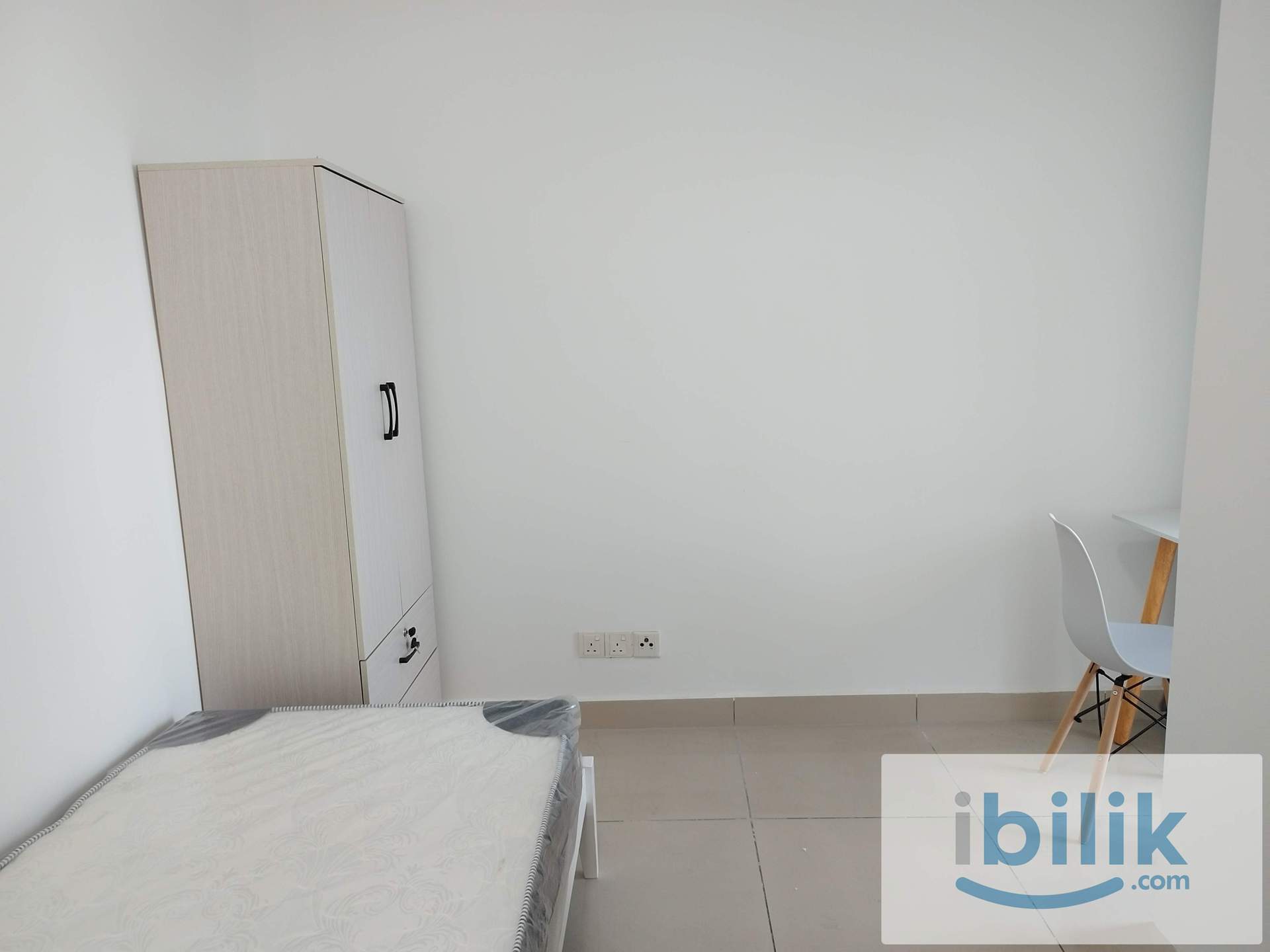 MIX GENDER PARTITION ROOM - Image 1