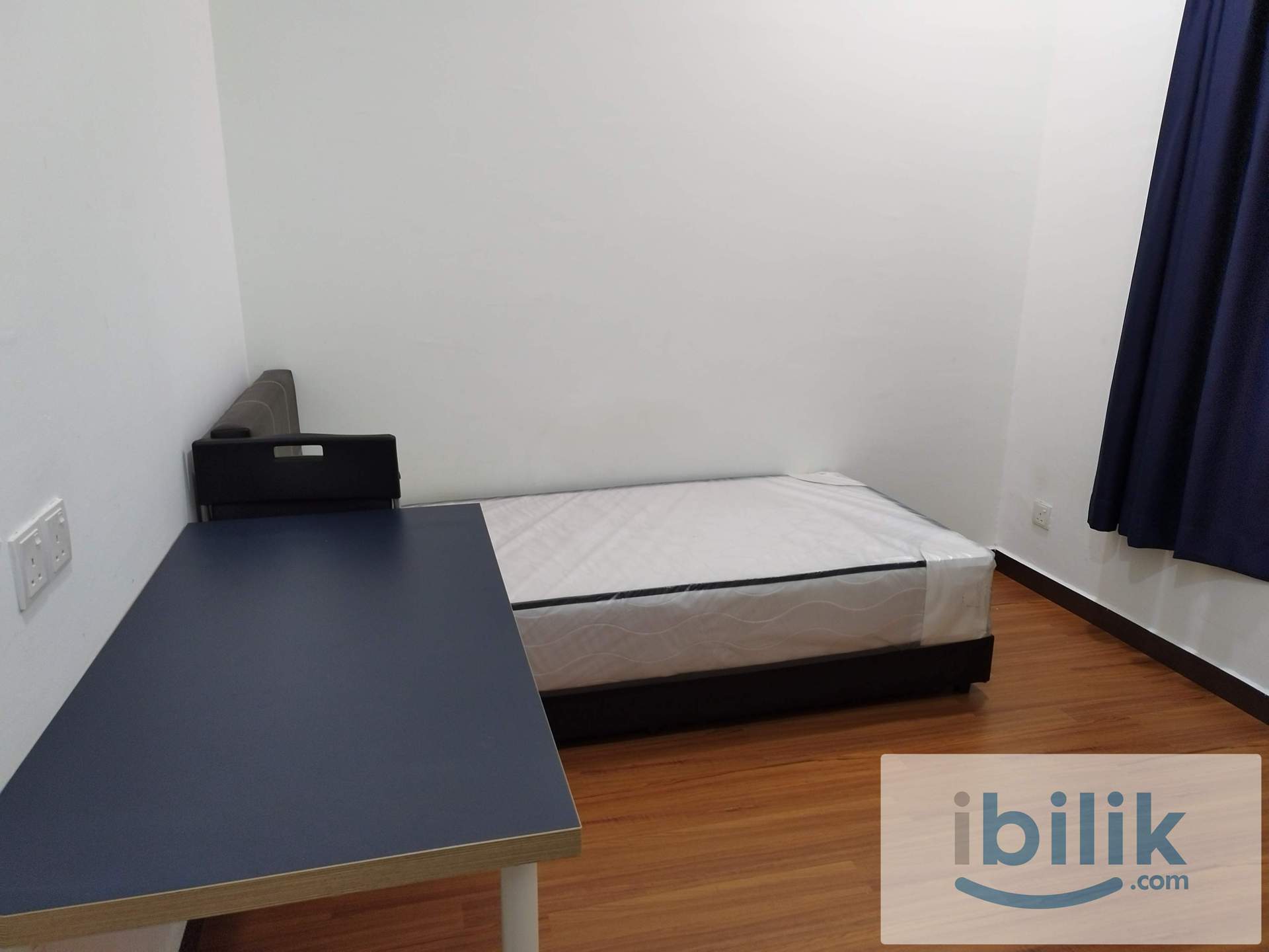 CHINESE FEMALE SMALL ROOM (CHINESE FEMALE ONLY) - Image 1