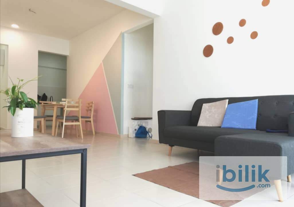 Middle Room at I-Santorini, Tanjung Tokong (Female Only) - Image 5