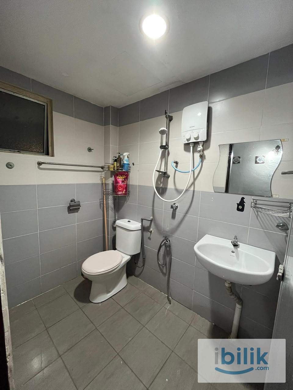 Master Bedroom (Goodyear Court 3, Taipan) - Image 2