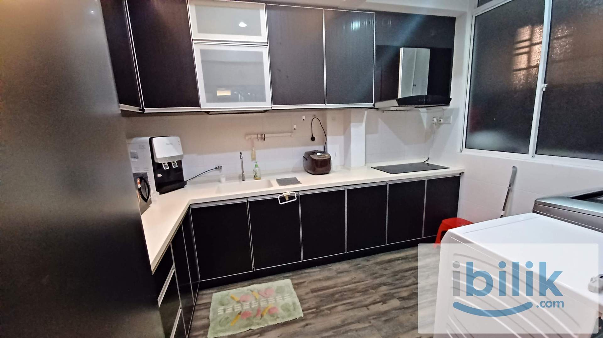 Middle room to rent at Summer Place, Karpal Singh Drive (Seaview) - Image 4