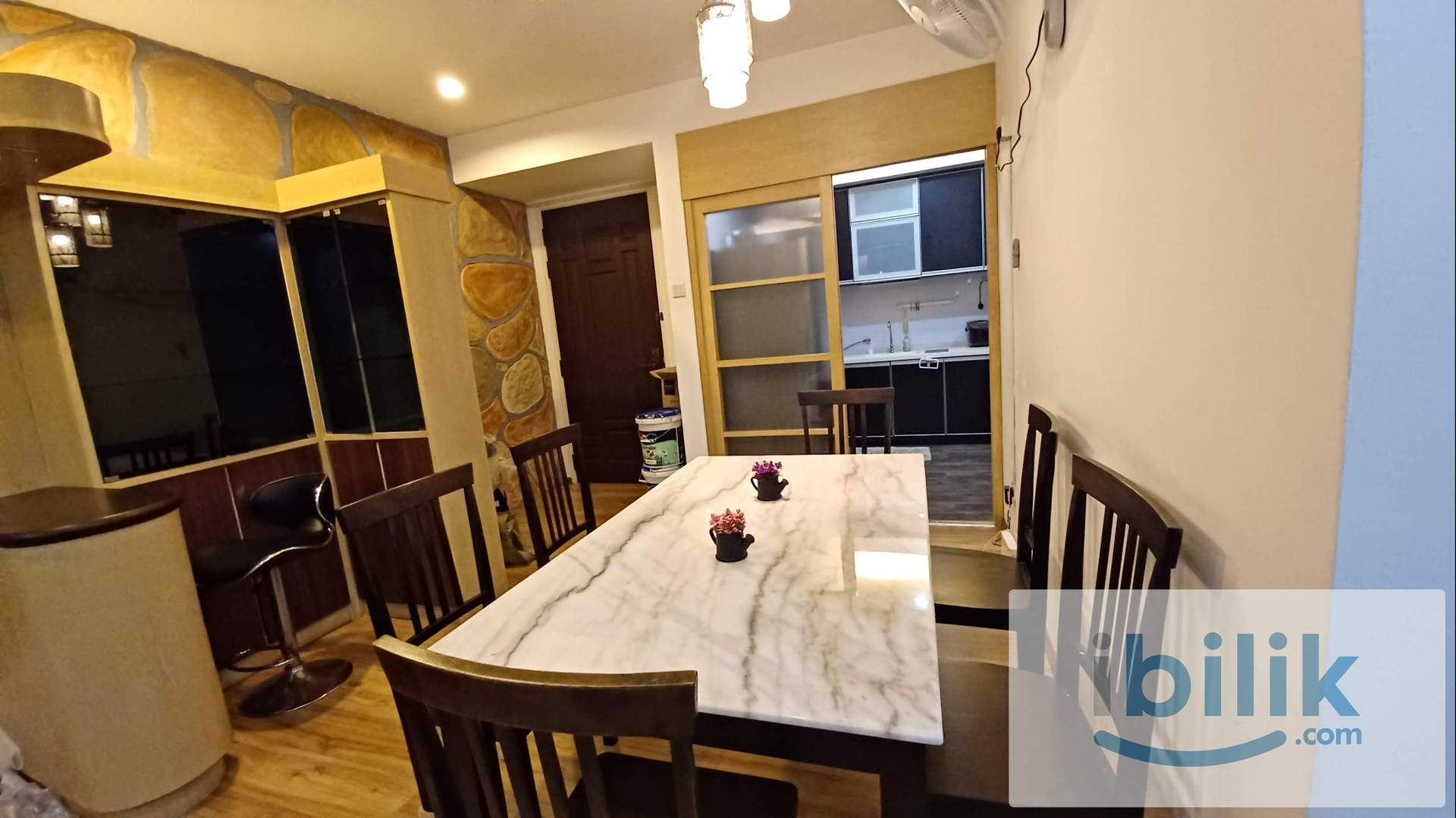 Middle room to rent at Summer Place, Karpal Singh Drive (Seaview) - Image 6